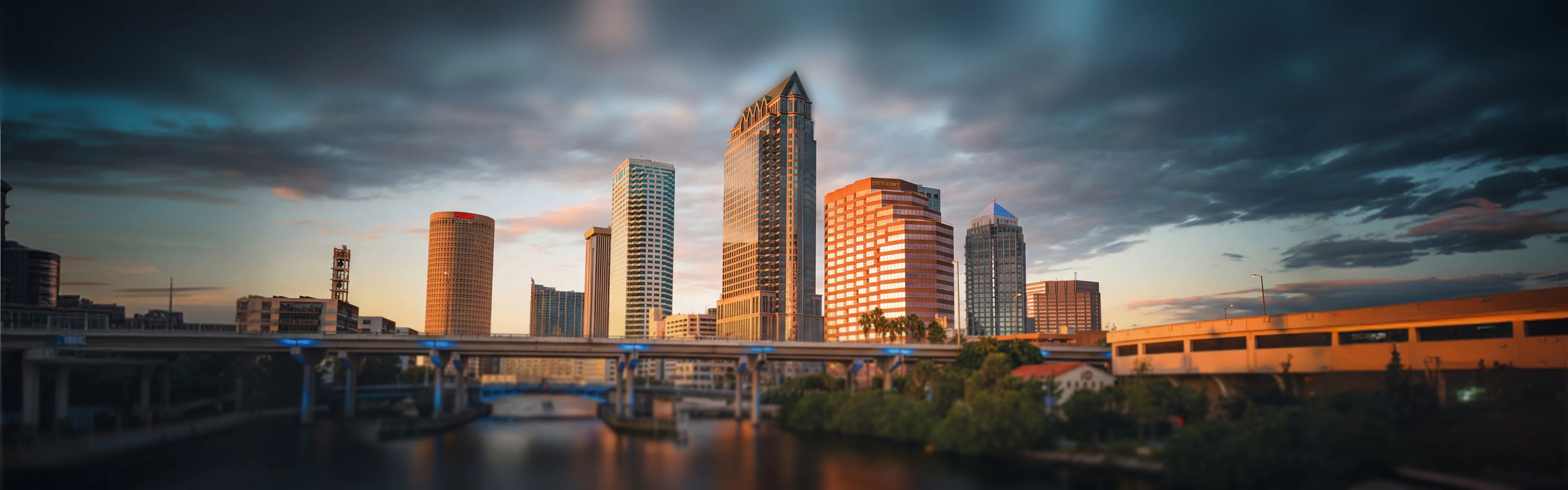 Downtown Tampa skyline and waterfront - managed Wi-Fi, fiber internet, and bulk TV services for Tampa multifamily properties
